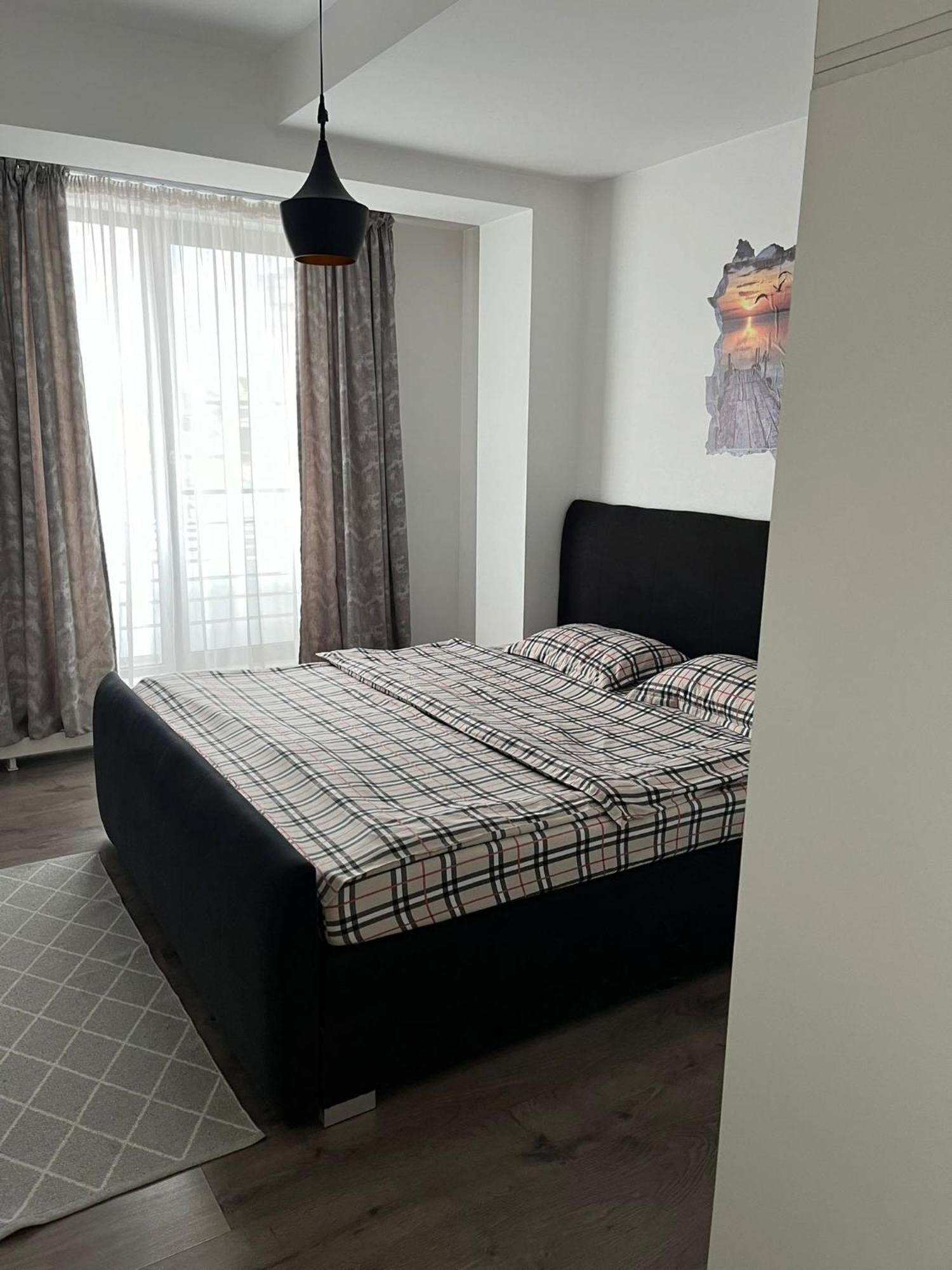 Teodoroiu Nr. 5 Aparthotel Крайова Екстериор снимка