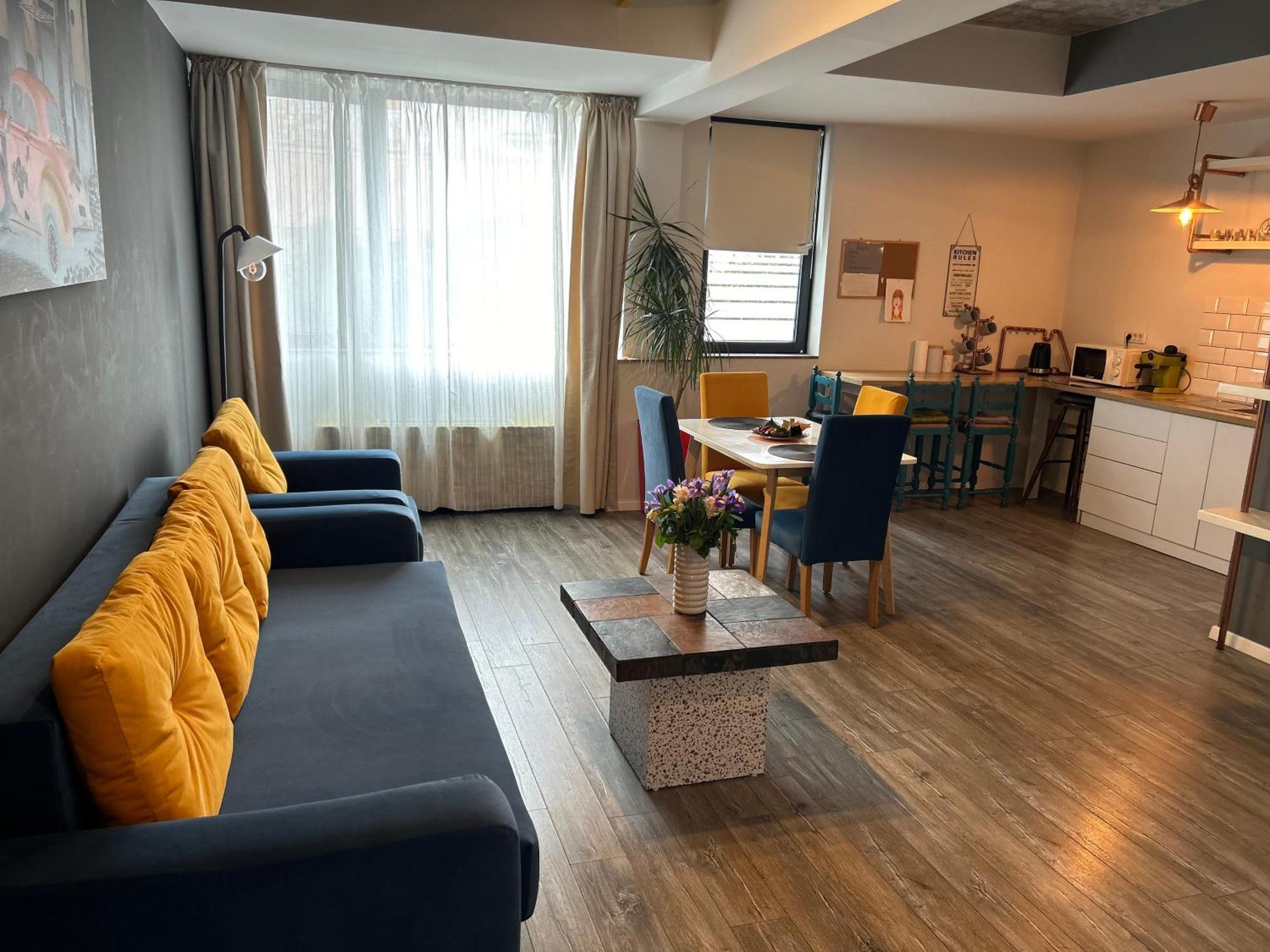 Teodoroiu Nr. 5 Aparthotel Крайова Екстериор снимка