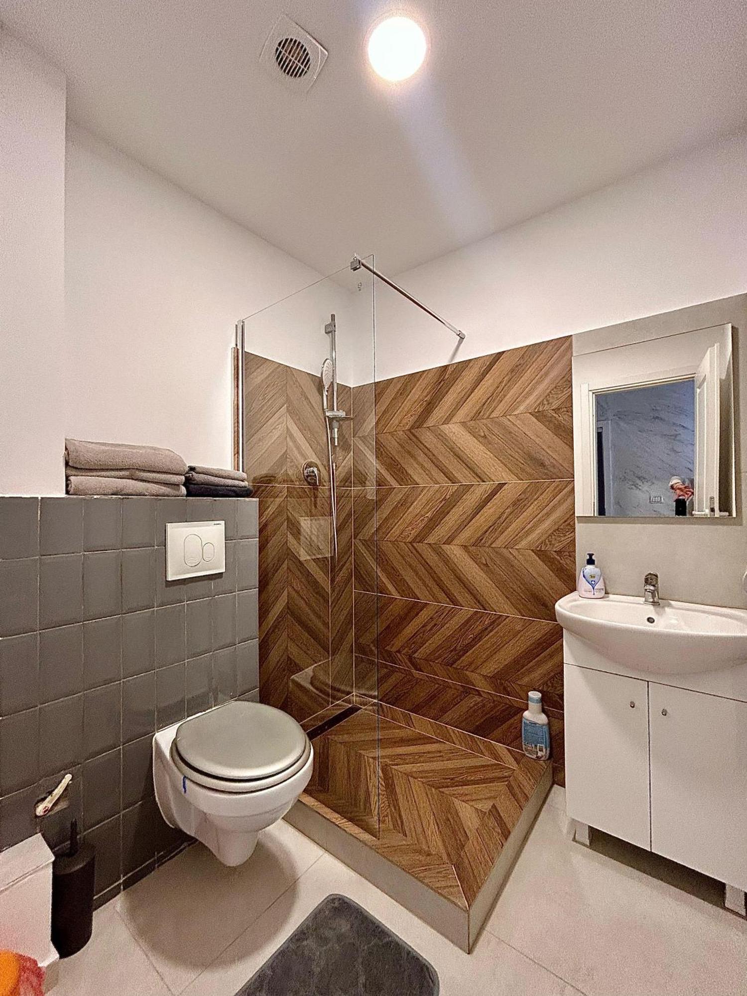 Teodoroiu Nr. 5 Aparthotel Крайова Екстериор снимка