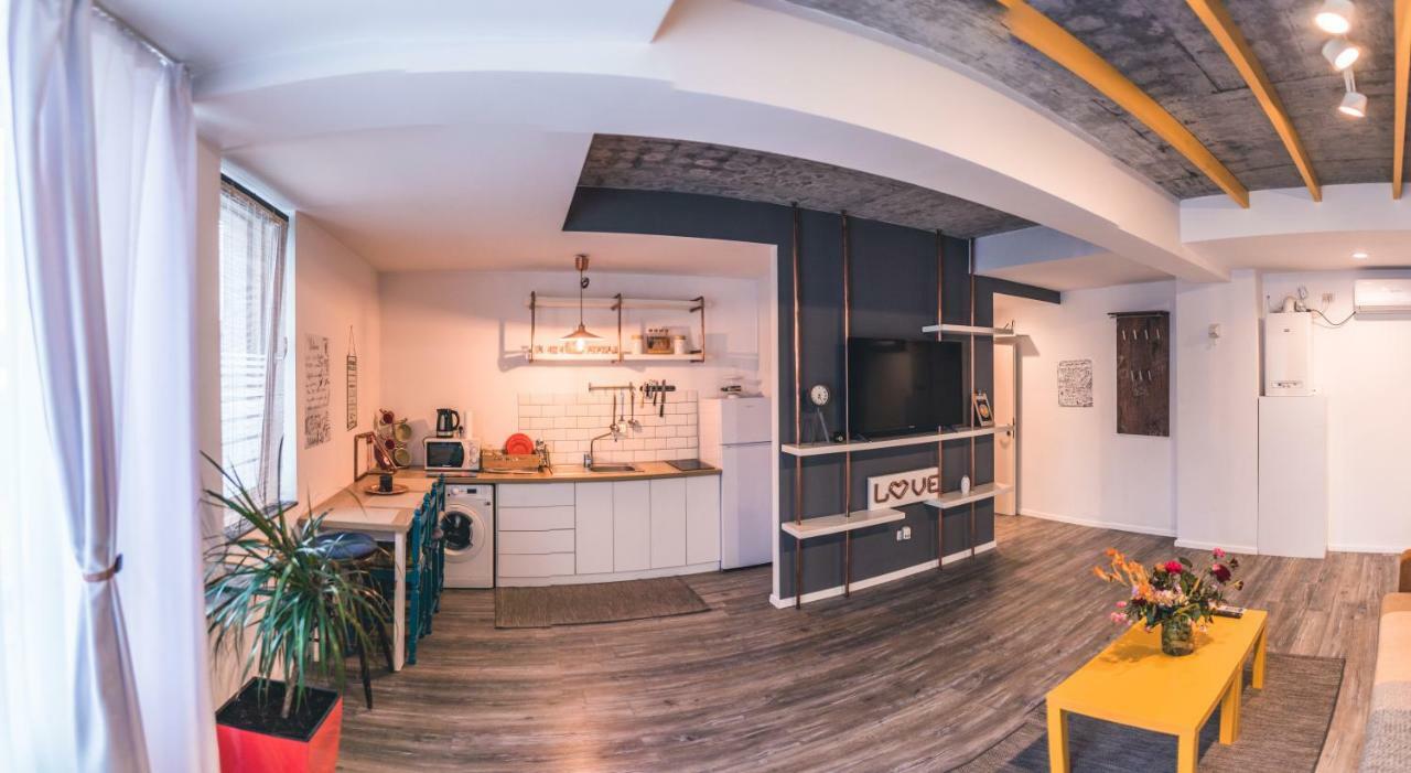 Teodoroiu Nr. 5 Aparthotel Крайова Екстериор снимка